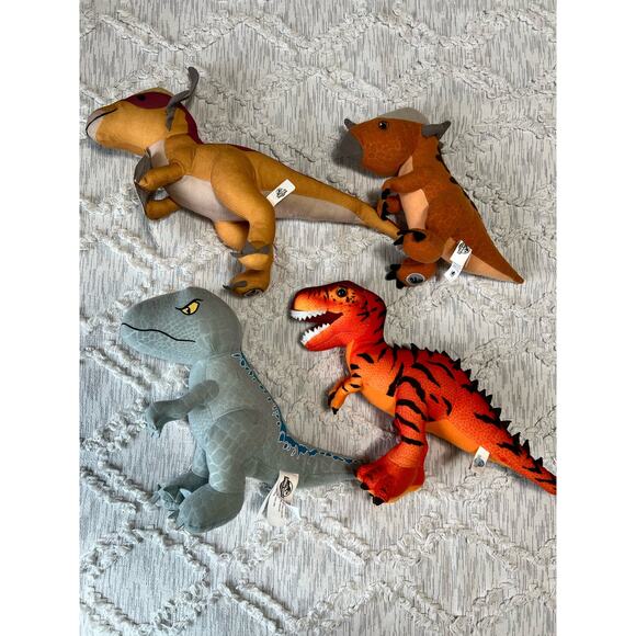 Jurassic World Plush Lot of 4 Various Dinosaurs - Picture 2 of 8